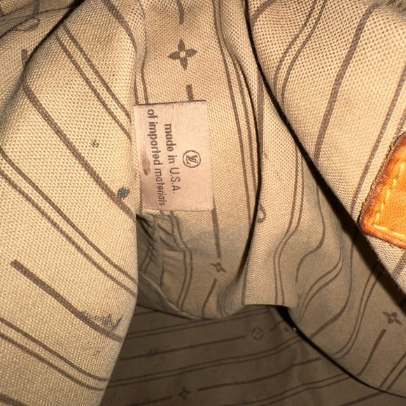 Authentic Louis Vuitton bag - Picture 6 of 14